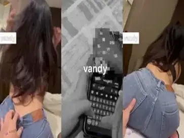 Gadis Cantik Pasrah Goyang Kasur Telepon poster