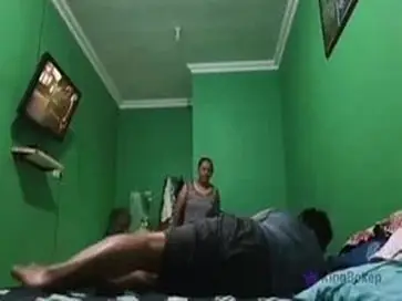 Tante Tetangga Cantik Pasrah Goyang Kasur poster